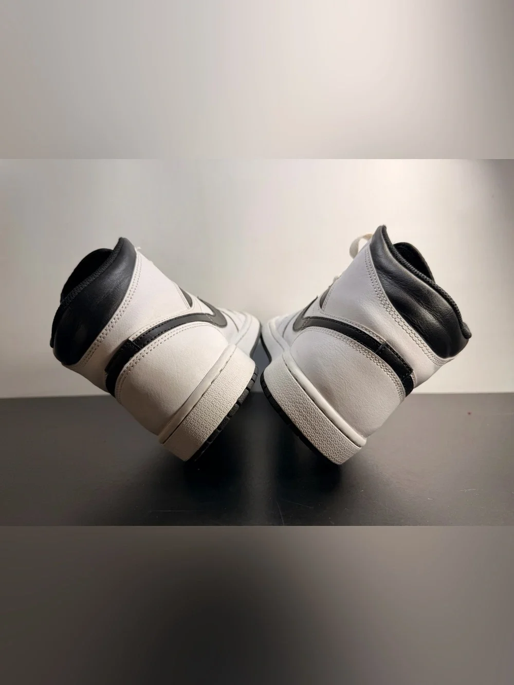 Nike Air Jordan 1 Mid -155